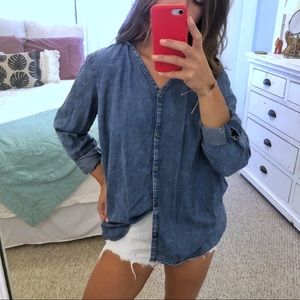 Hooded long sleeve chambray shirt
